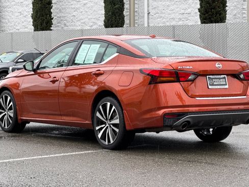 Certified 2022 Nissan Altima 2.5 SR image 6