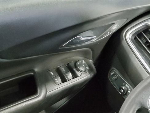 Certified 2022 Chevrolet Equinox LT image 21