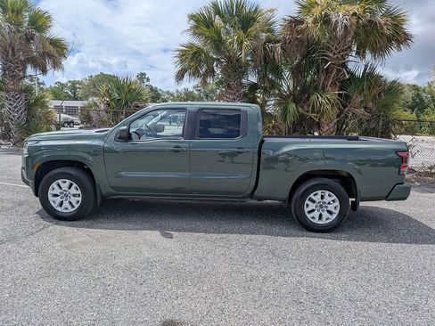 Used 2024 Nissan Frontier SV w/ Technology Package AWD/4WD image 5