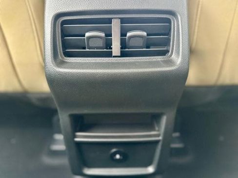 New 2024 Ford Edge SE image 43