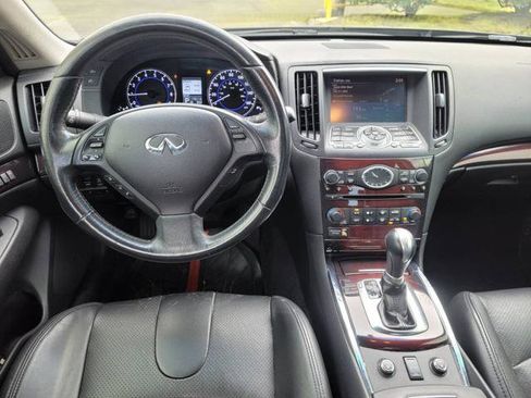 Used 2013 INFINITI G37 x w/ Premium Pkg image 12