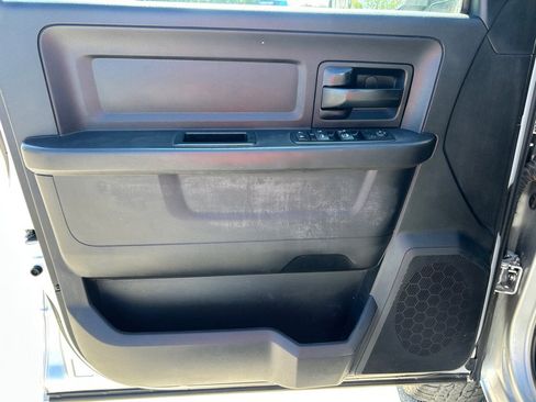 Used 2016 RAM 3500 Tradesman w/ Chrome Appearance Group image 10