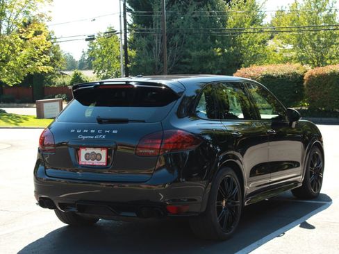 Used 2014 Porsche Cayenne GTS AWD/4WD image 5