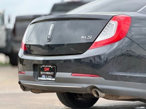 Used 2013 Lincoln MKS image 11