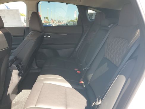 New 2026 Nissan Murano Platinum image 11