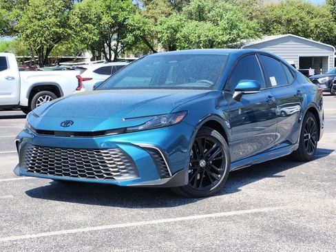 New 2026 Toyota Camry SE image 1