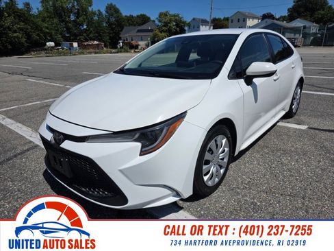 Used 2020 Toyota Corolla LE FWD image 1