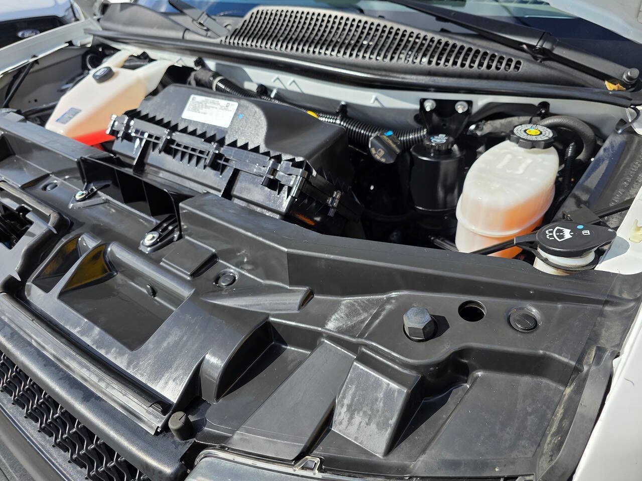 Used 2024 Chevrolet Express 3500 LS RWD image 26