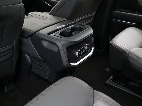 New 2025 Ford Expedition Max Active image 14