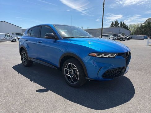 Used 2025 Alfa Romeo Tonale image 7