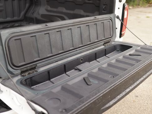 Used 2024 GMC Canyon AT4 w/ Technology Package AWD/4WD image 30