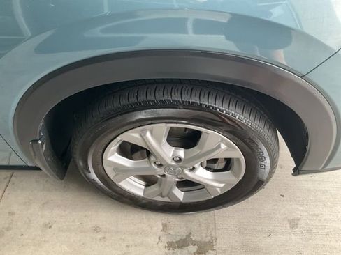 Certified 2025 Honda HR-V LX image 28