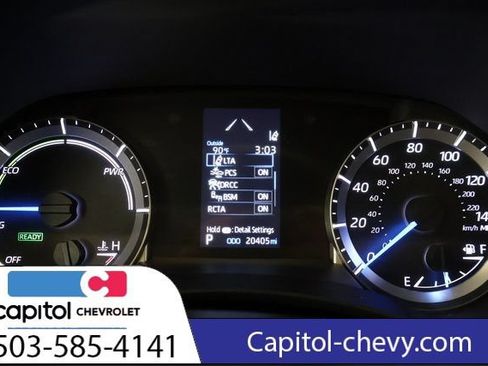 Used 2022 Toyota Highlander LE AWD/4WD image 18