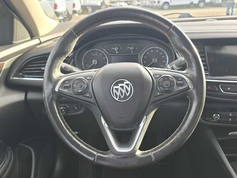 Used 2019 Buick Regal Preferred image 11