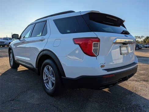 Used 2021 Ford Explorer XLT w/ Class III Trailer Tow Package image 6