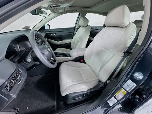 Used 2025 Honda Accord SE image 33