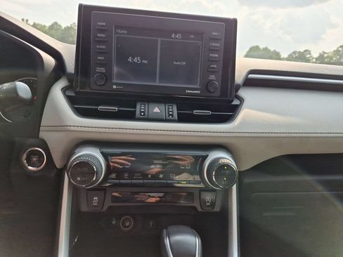 Used 2021 Toyota RAV4 XLE Premium FWD image 22