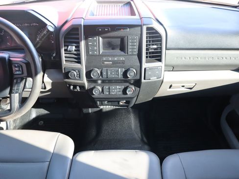 Used 2020 Ford F350 XL w/ Power Equipment Group image 32