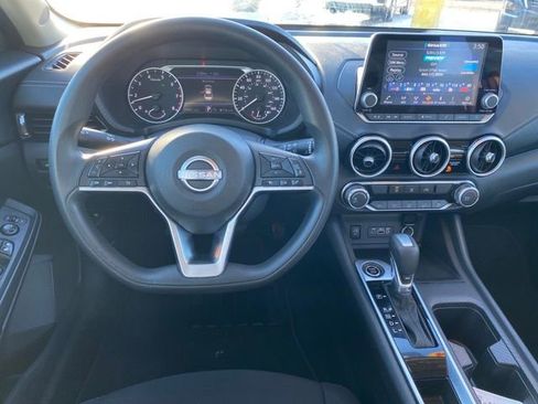 Used 2024 Nissan Sentra SV image 8