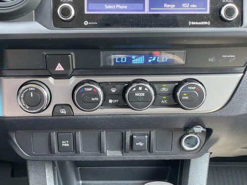 Used 2022 Toyota Tacoma SR AWD/4WD image 26