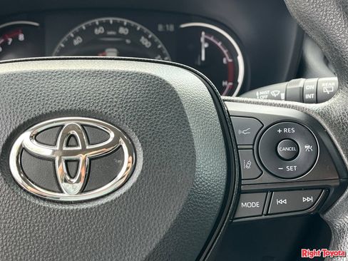Certified 2025 Toyota RAV4 XLE FWD image 24