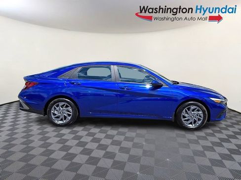 Used 2024 Hyundai Elantra SEL FWD image 7