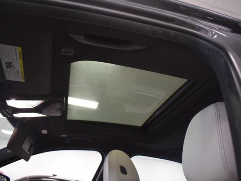 Used 2020 BMW 330i Sedan w/ M Sport Package image 54