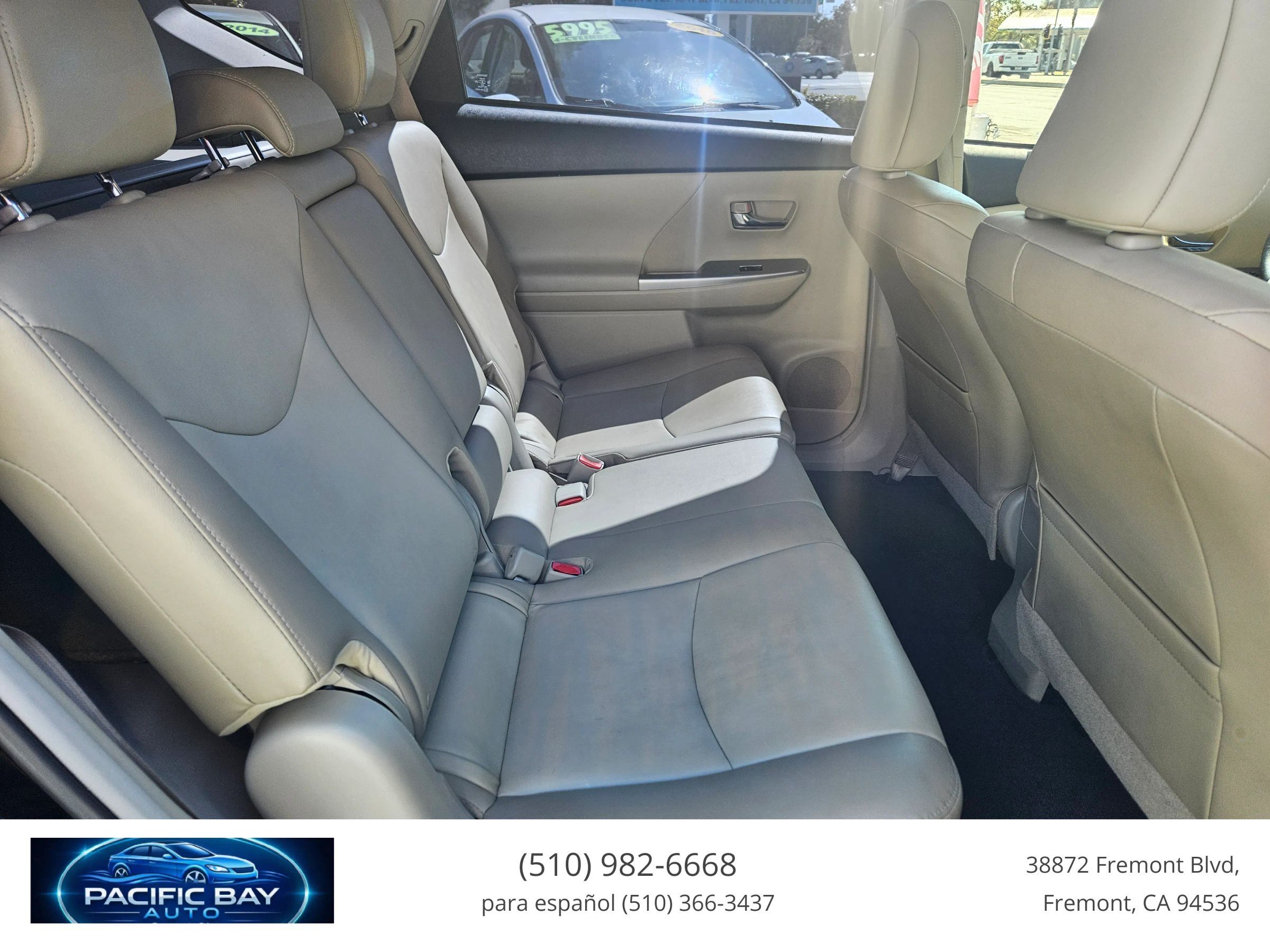 Used 2015 Toyota Prius V Four FWD image 5
