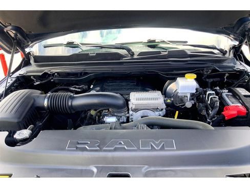 Used 2023 RAM 1500 Laramie AWD/4WD image 12