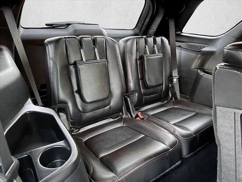 Used 2019 Ford Explorer Sport image 18