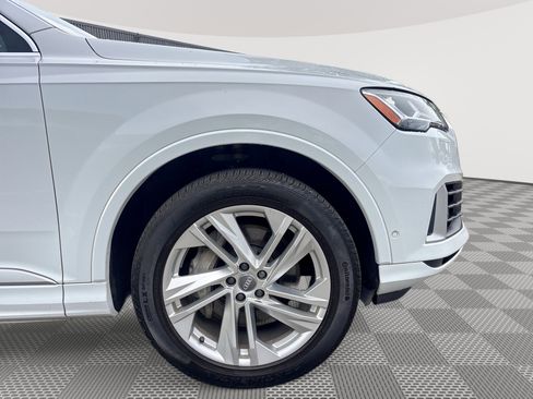 Used 2020 Audi Q7 3.0T Premium Plus AWD/4WD image 31