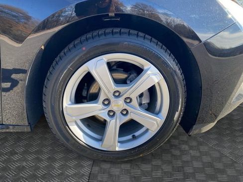 Used 2018 Chevrolet Volt LT image 34