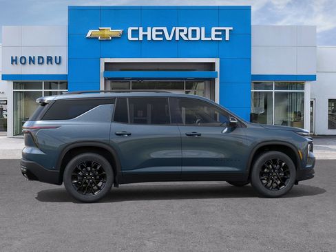 New 2026 Chevrolet Traverse LT w/ Enhanced Driving Package image 5