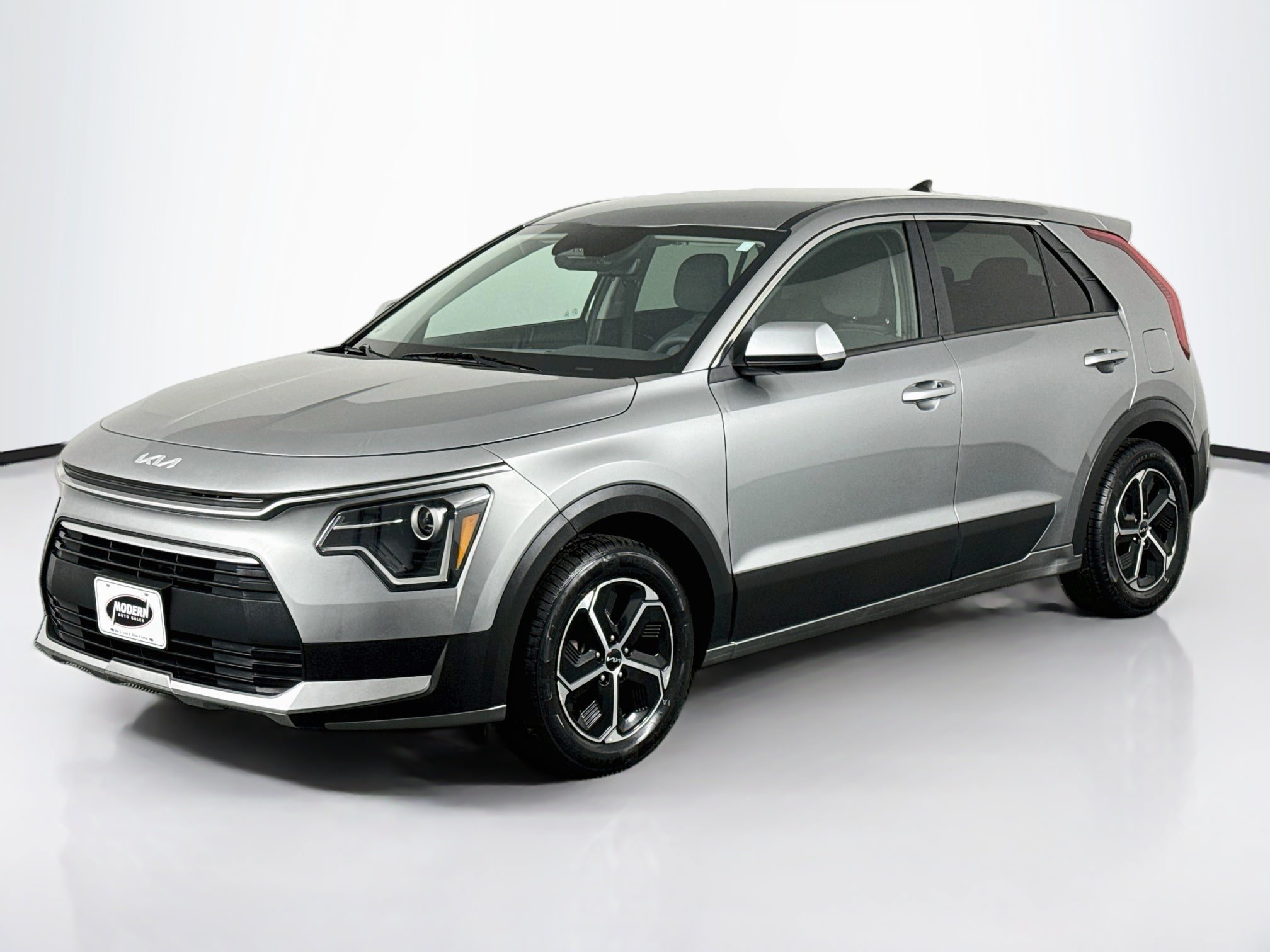 Used 2023 Kia Niro LX FWD image 10