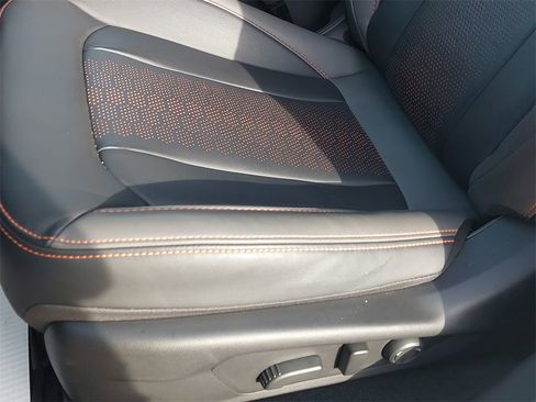 Used 2025 Subaru Crosstrek 2.5i Limited image 24