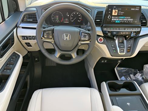 New 2026 Honda Odyssey EX-L image 13