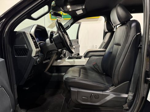 Used 2022 Ford F250 Lariat w/ Chrome Package image 12