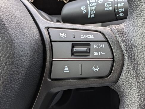 New 2026 Honda HR-V LX image 18