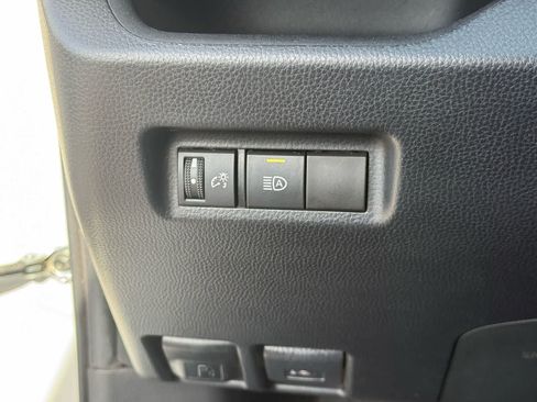 Used 2023 Toyota RAV4 LE AWD/4WD image 17