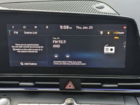 Certified 2025 Hyundai Elantra Sport image 18