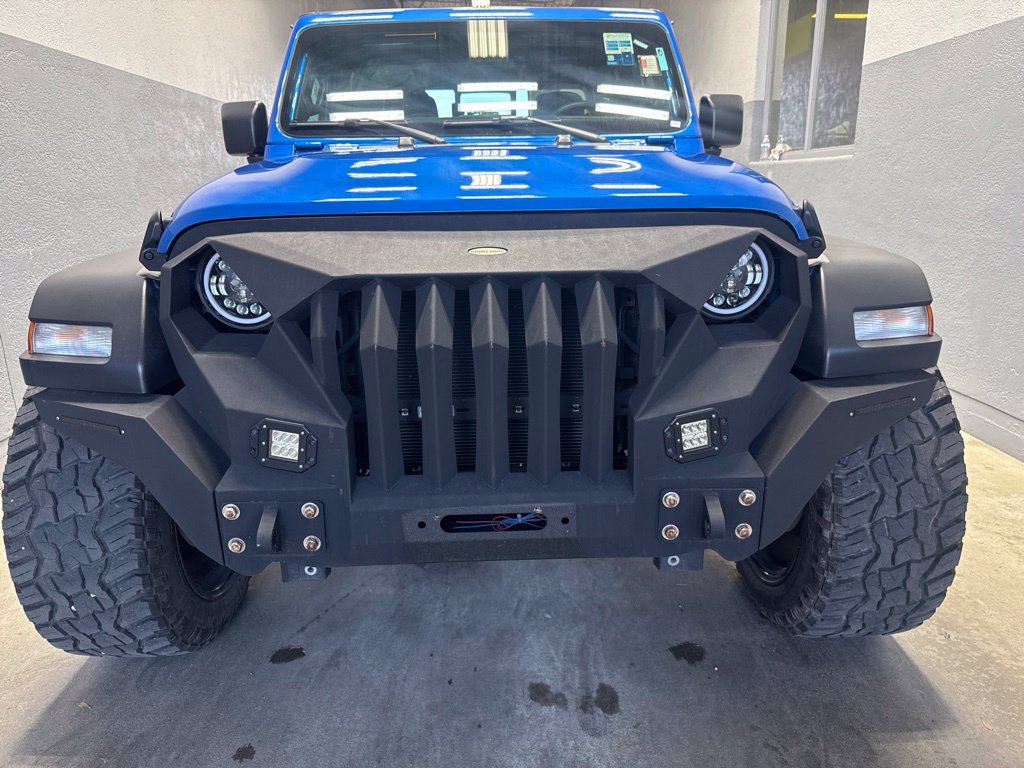 Used 2024 Jeep Gladiator Sport AWD/4WD image 3