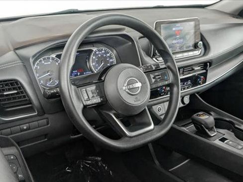 Used 2022 Nissan Rogue SV FWD image 24