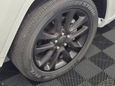 Used 2021 Jeep Grand Cherokee Laredo X RWD image 31