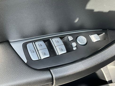 Used 2023 BMW X3 xDrive30i w/ Premium Package image 31