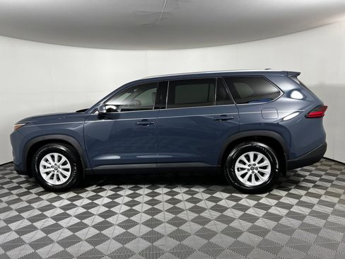 Used 2026 Toyota Grand Highlander FWD image 8