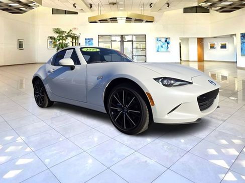 Used 2025 MAZDA MX-5 Miata RF Grand Touring w/ Weather Package image 4