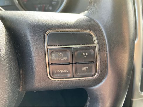 Used 2013 Jeep Grand Cherokee Laredo w/ Laredo E Group image 18