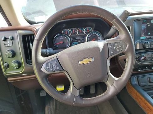 Used 2015 Chevrolet Silverado 1500 High Country w/ High Country Premium Package image 6