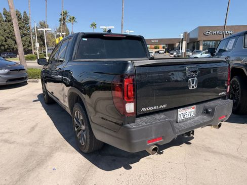 Used 2023 Honda Ridgeline Sport image 3