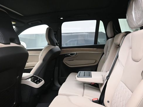New 2026 Volvo XC90 B6 Plus w/ Protection Package Premier image 19